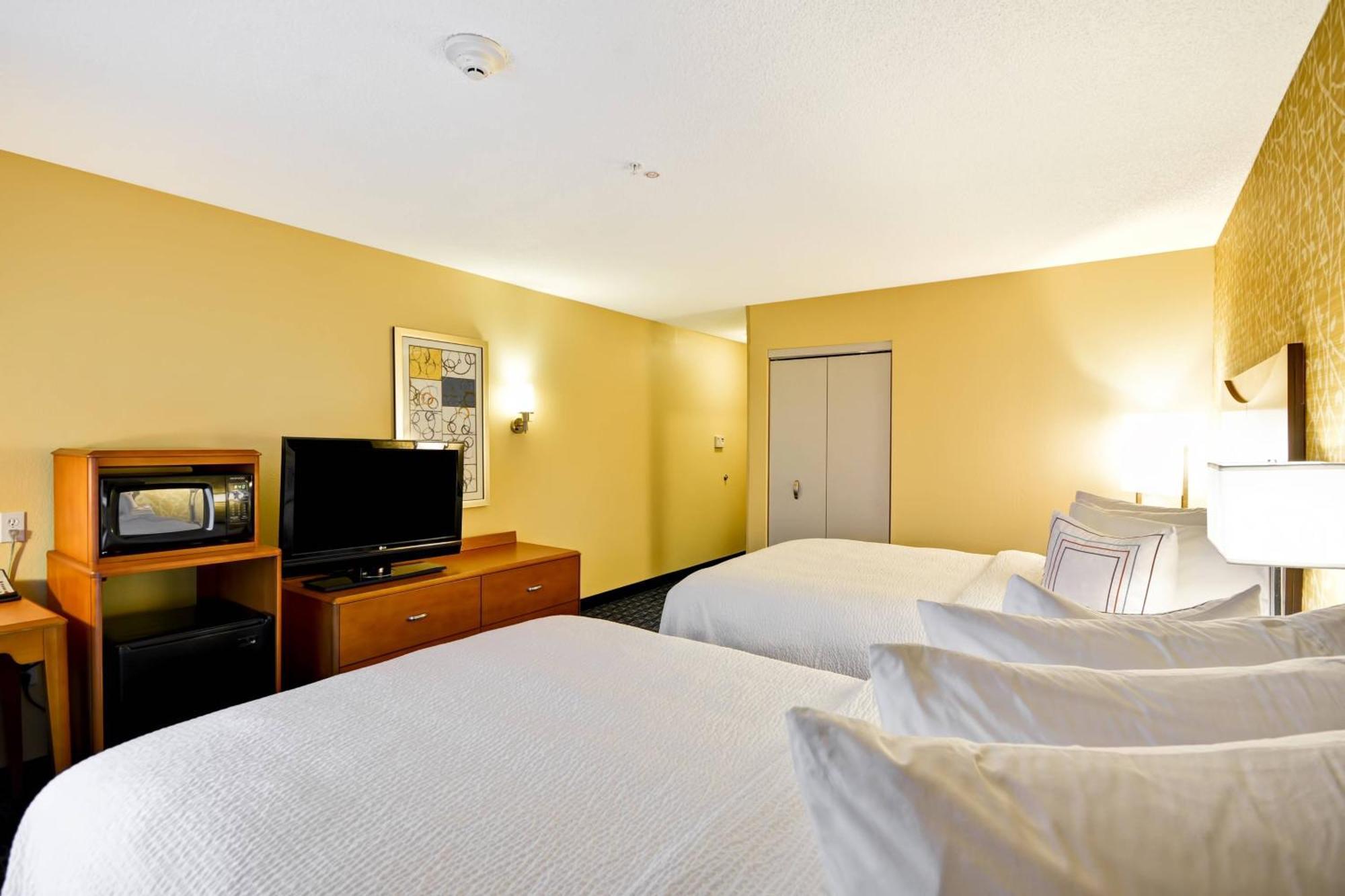 Orient Park Fairfield Inn & Suites Tampa Fairgrounds/Casino מראה חיצוני תמונה